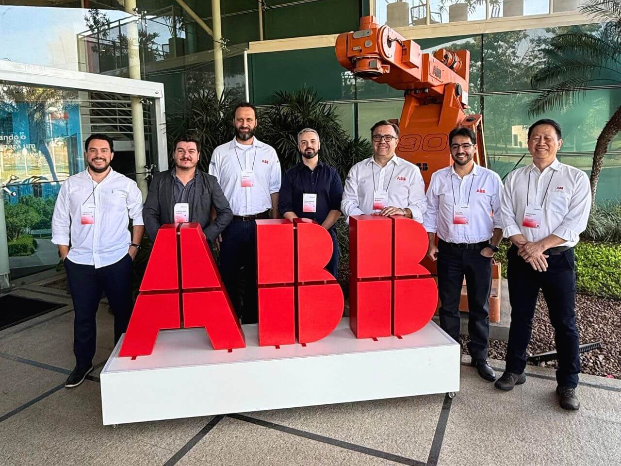 Reforma de Robôs Industriais: Da Sucata à Linha de Produção